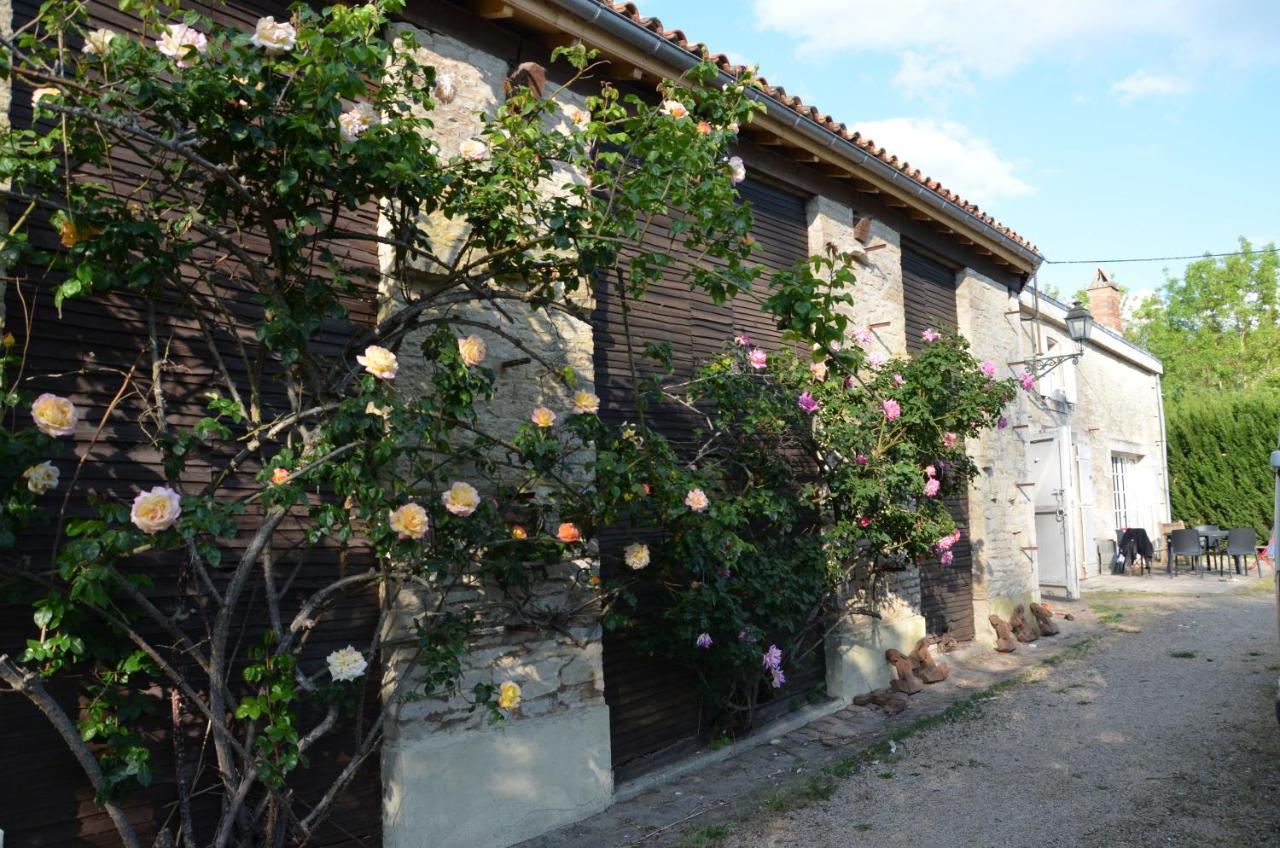 La Maison Des Herons Le Vanneau-Irleau Kültér fotó
